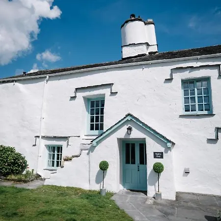 Stable End Hot Tub Stunning Cottage, Double Shower, Copper Bath And Original Beams Villa *