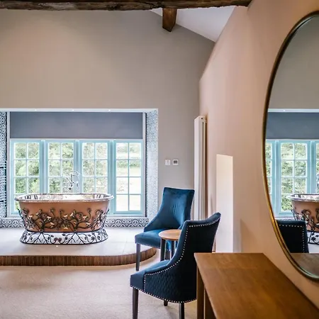 Stable End Hot Tub Stunning Cottage, Double Shower, Copper Bath And Original Beams فيلة *