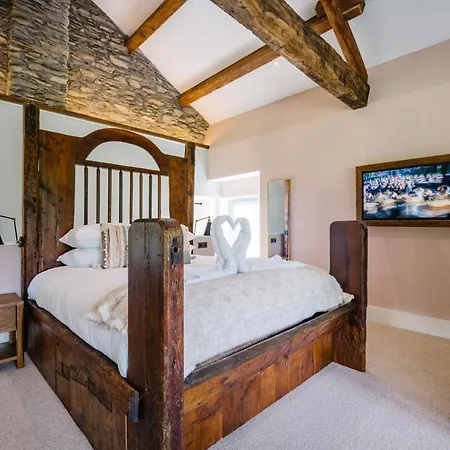 Stable End Hot Tub Stunning Cottage, Double Shower, Copper Bath And Original Beams فيلة *