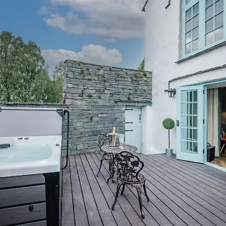 Stable End Hot Tub Stunning Cottage, Double Shower, Copper Bath And Original Beams فيلة *